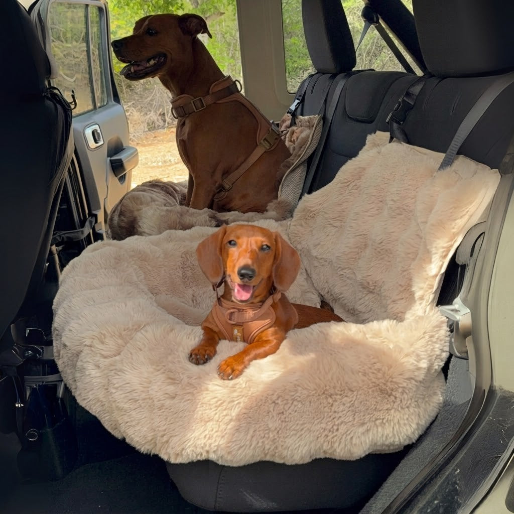 RoadPaws – Elegant Cosy Plush Dog Car Bed for a Comfortable and Secure Travels